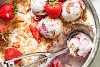 Strawberry Shortcake Swirl