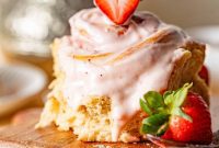 Strawberry Swirl Buns