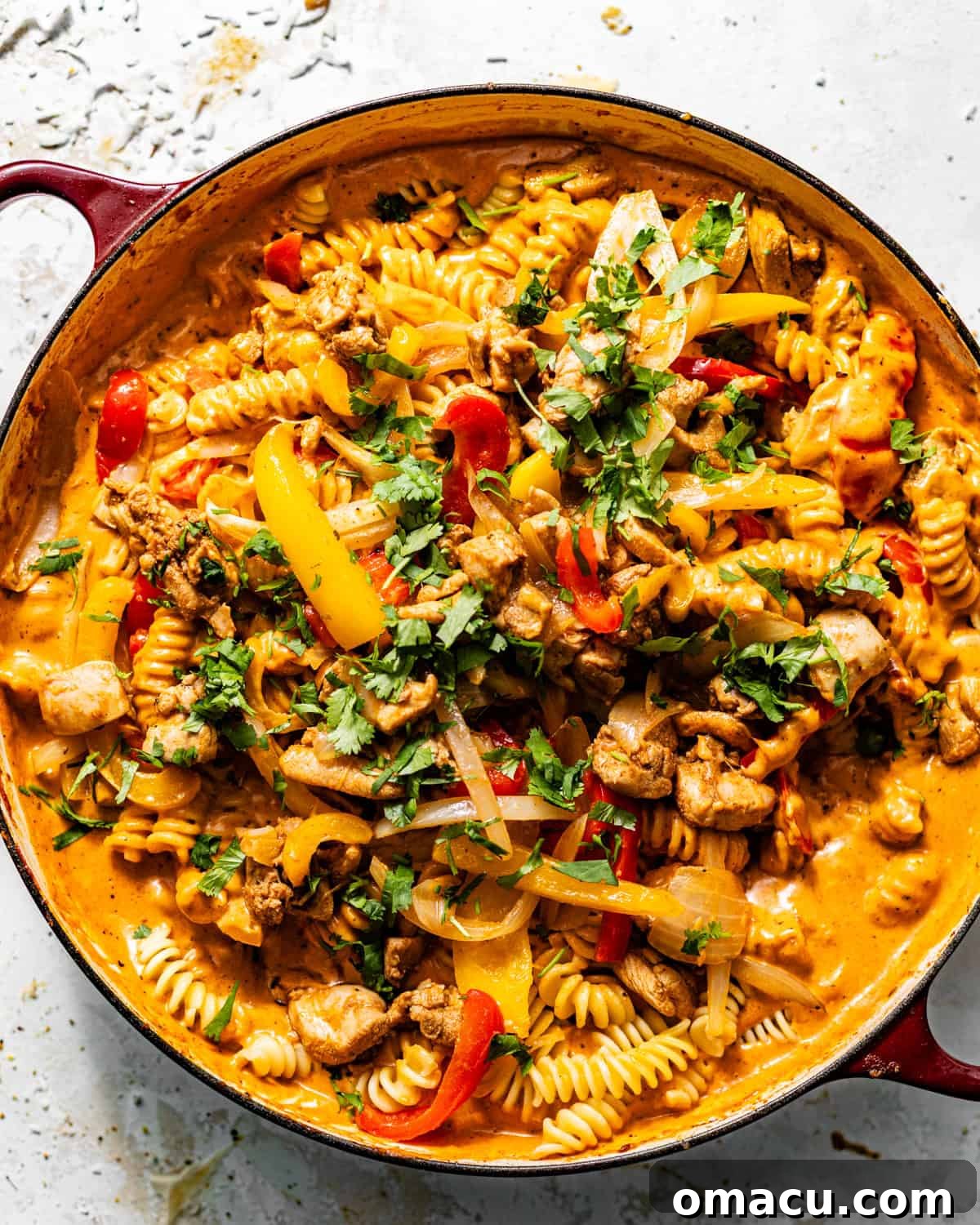 chicken, bell peppers, onions, and cooked pasta tossed in the fajita cream sauce. 